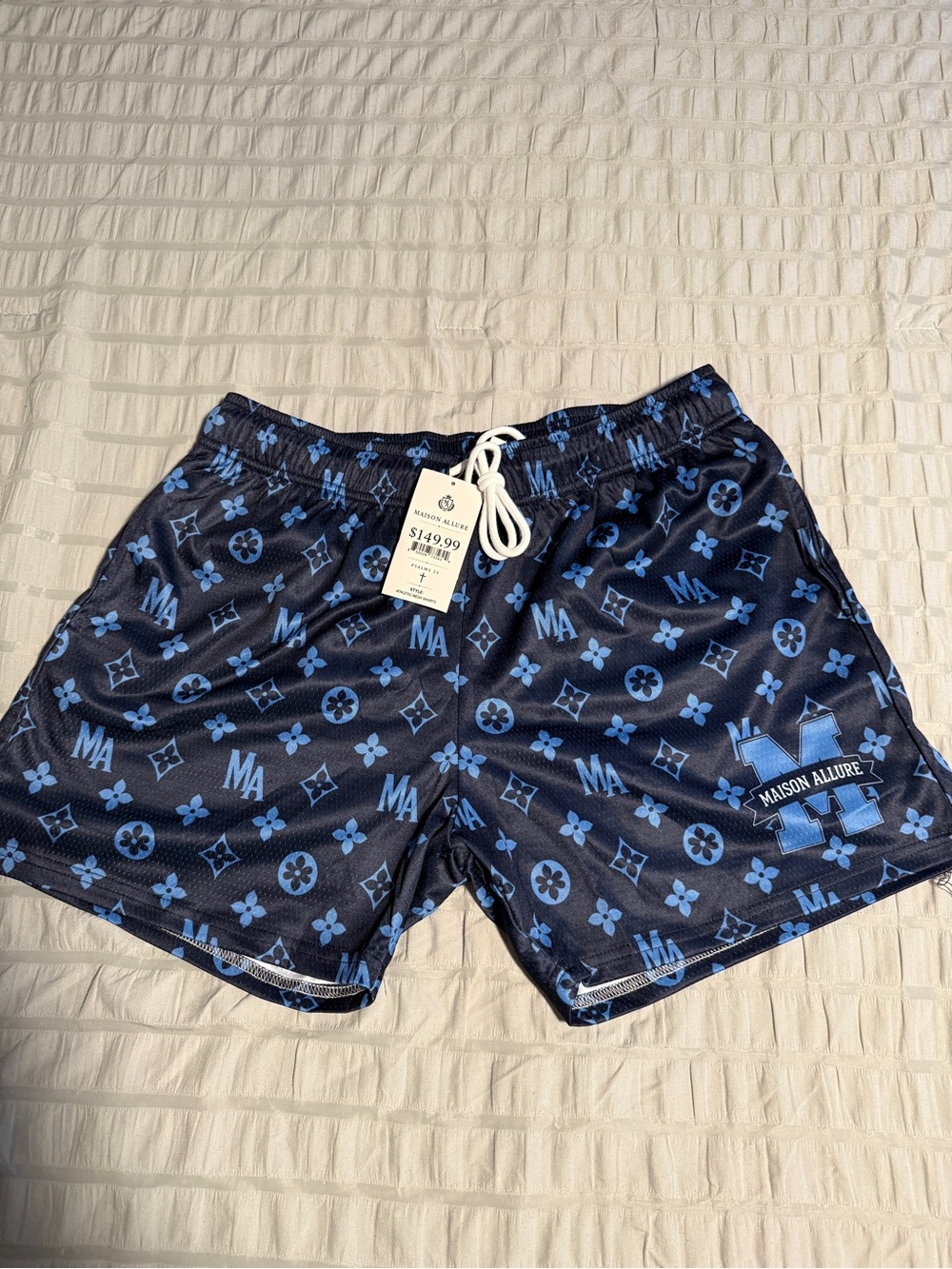🔥 Brand New Maison Allure Streetwear Shorts 🔥